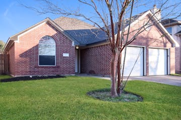 4023 ALMOND LAKE DR HOUSTON, TX 77047